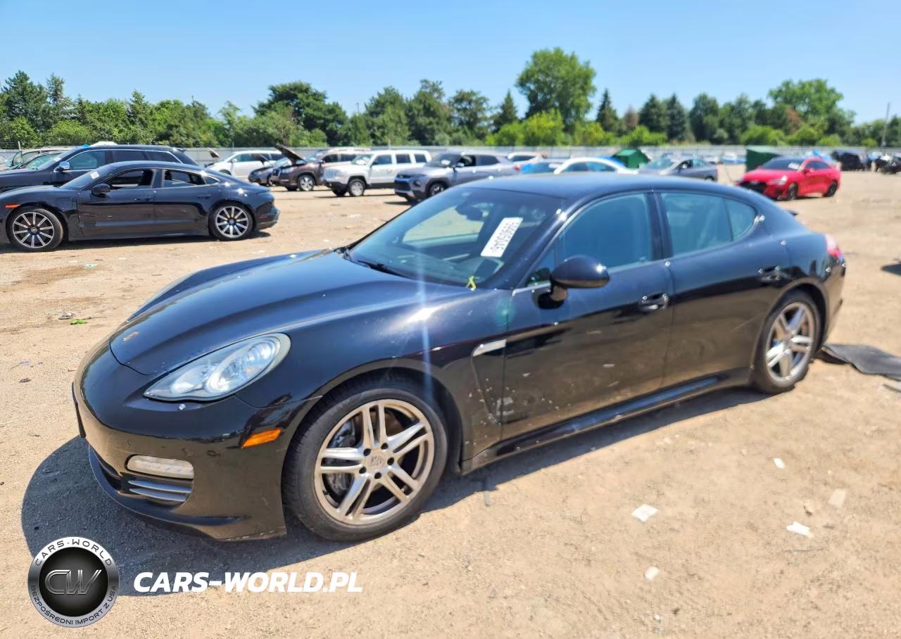 2012 Porsche Panamera 2-4