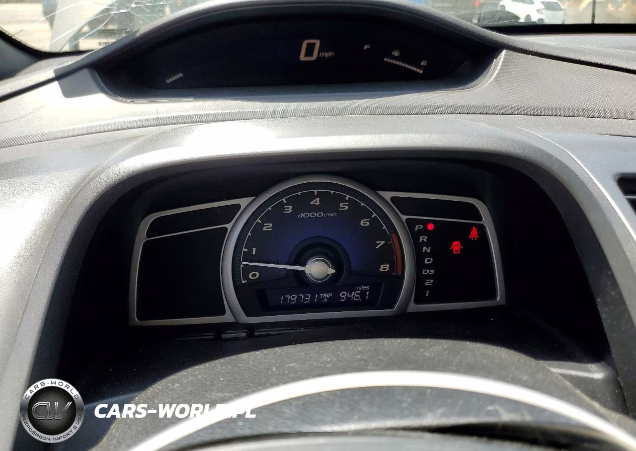 2007 Honda Civic Lx VIN:1HGFA16517L012104 - 9