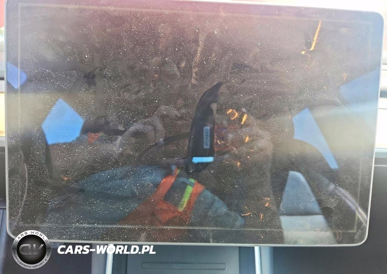2018 Tesla Model 3 VIN:5YJ3E1EA4JF102961 - 9