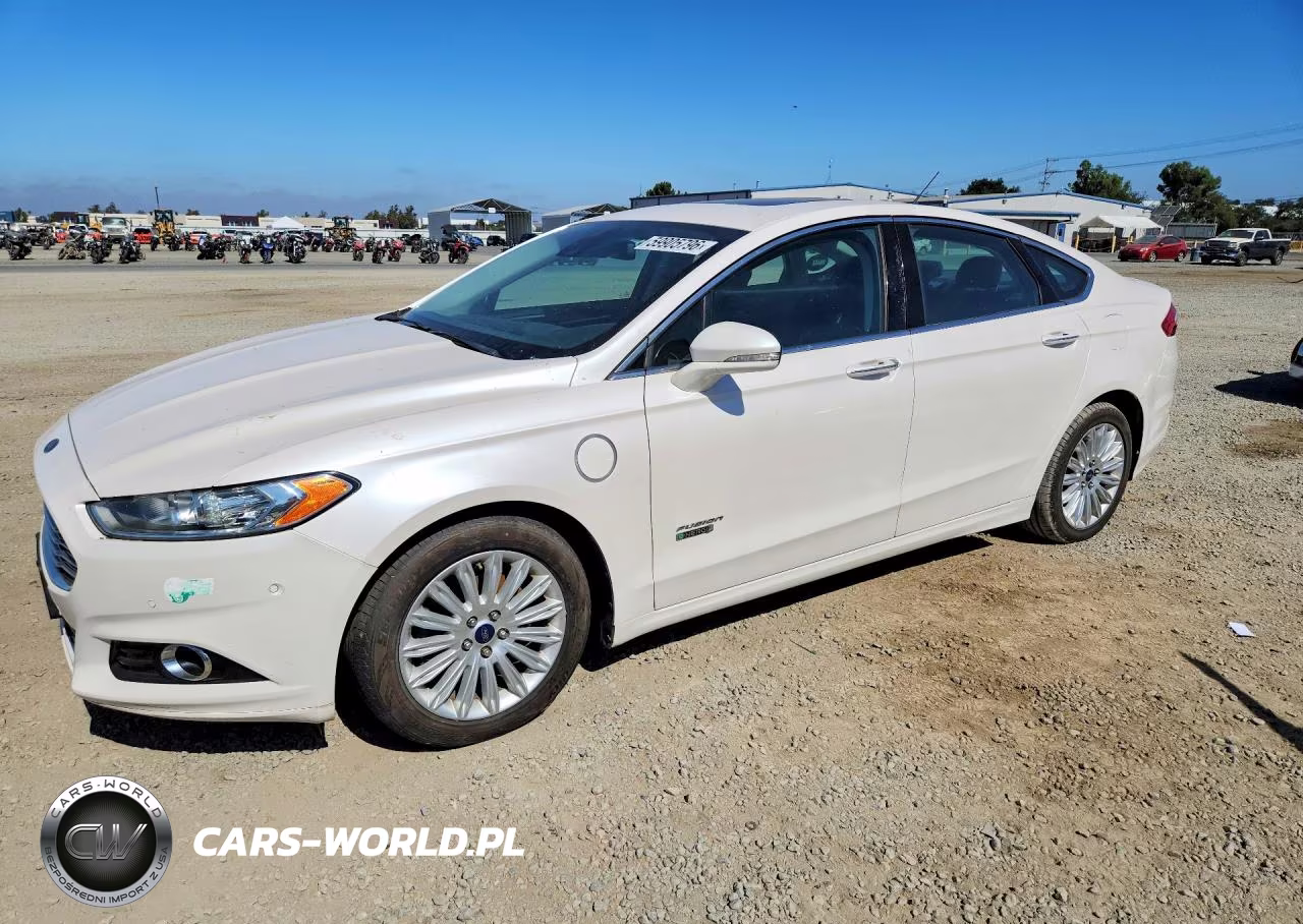 2014 Ford Fusion Titanium Phev – zdjęcie 1 z 12