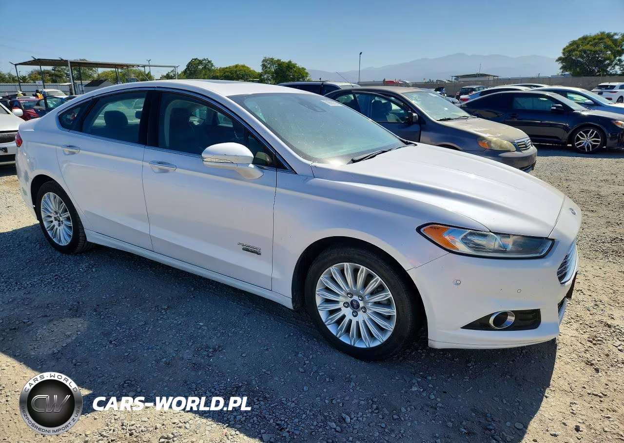2014 Ford Fusion Titanium Phev VIN:3FA6P0SU8ER329984 - 4