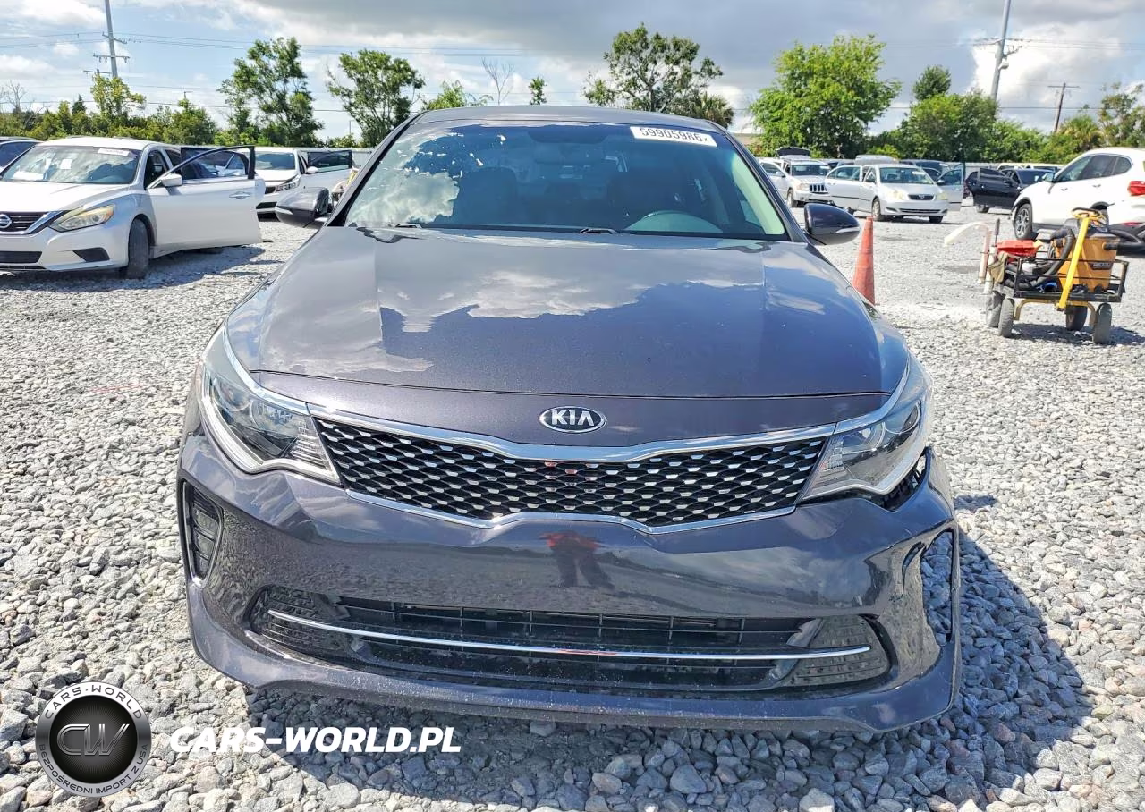 2018 Kia Optima S VIN:5XXGT4L37JG253514 - 5