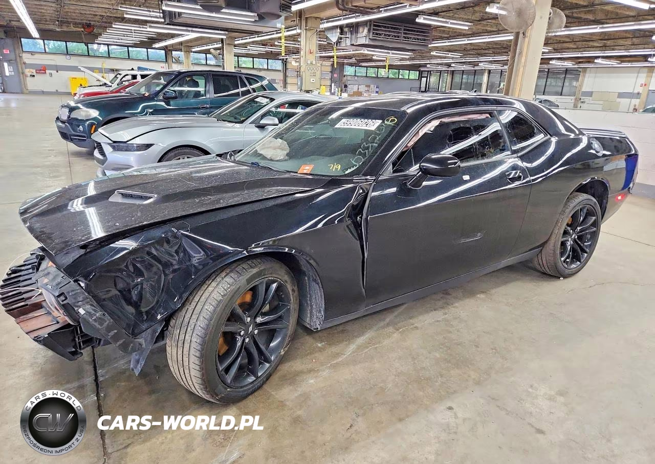 2018 Dodge Challenger Sxt