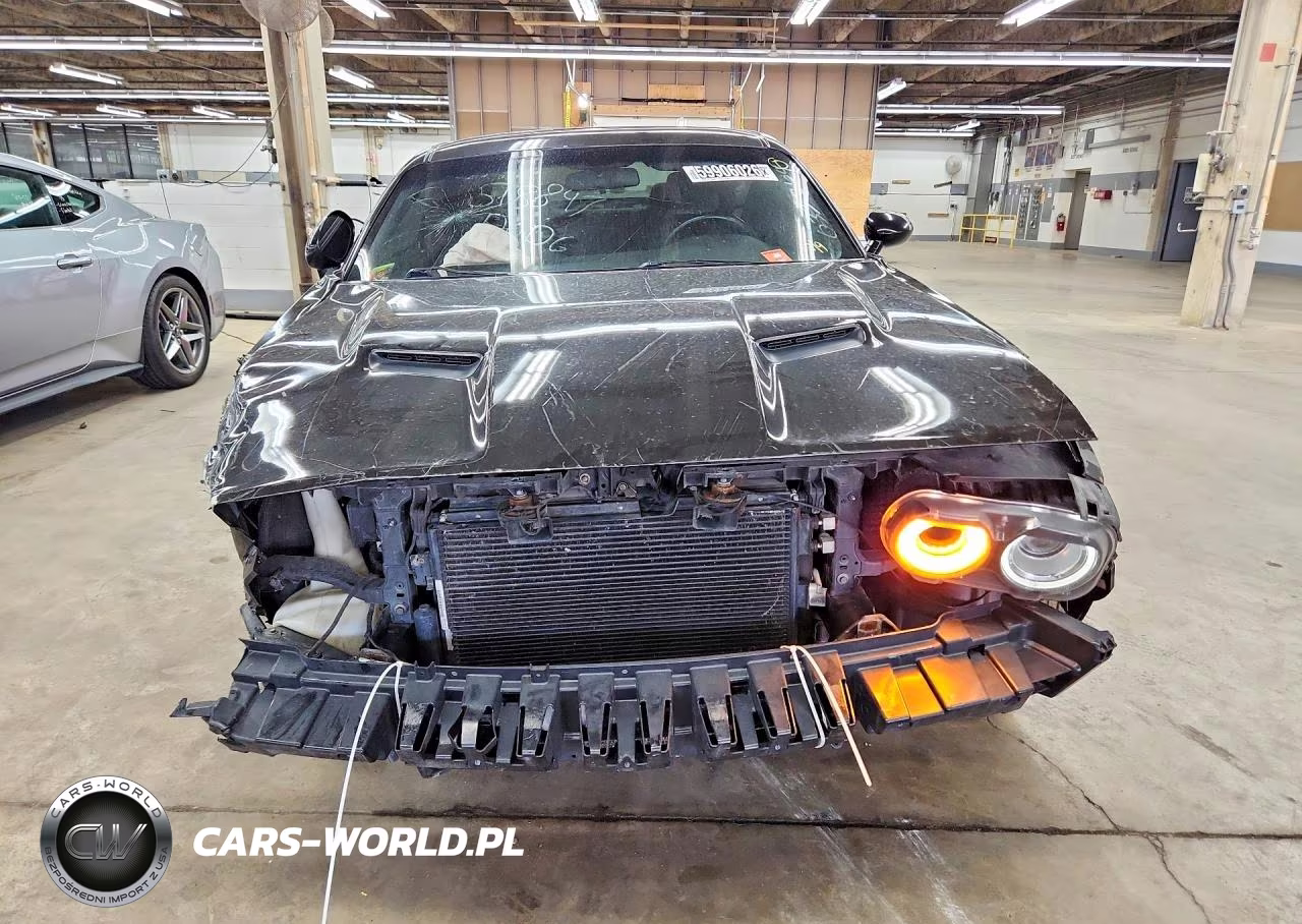 2018 Dodge Challenger Sxt VIN:2C3CDZAG7JH276887 - 5