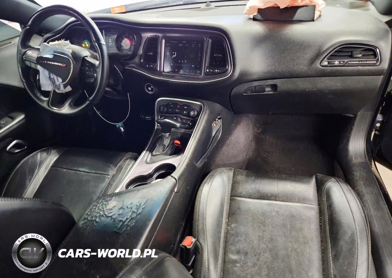 2018 Dodge Challenger Sxt VIN:2C3CDZAG7JH276887 - 8