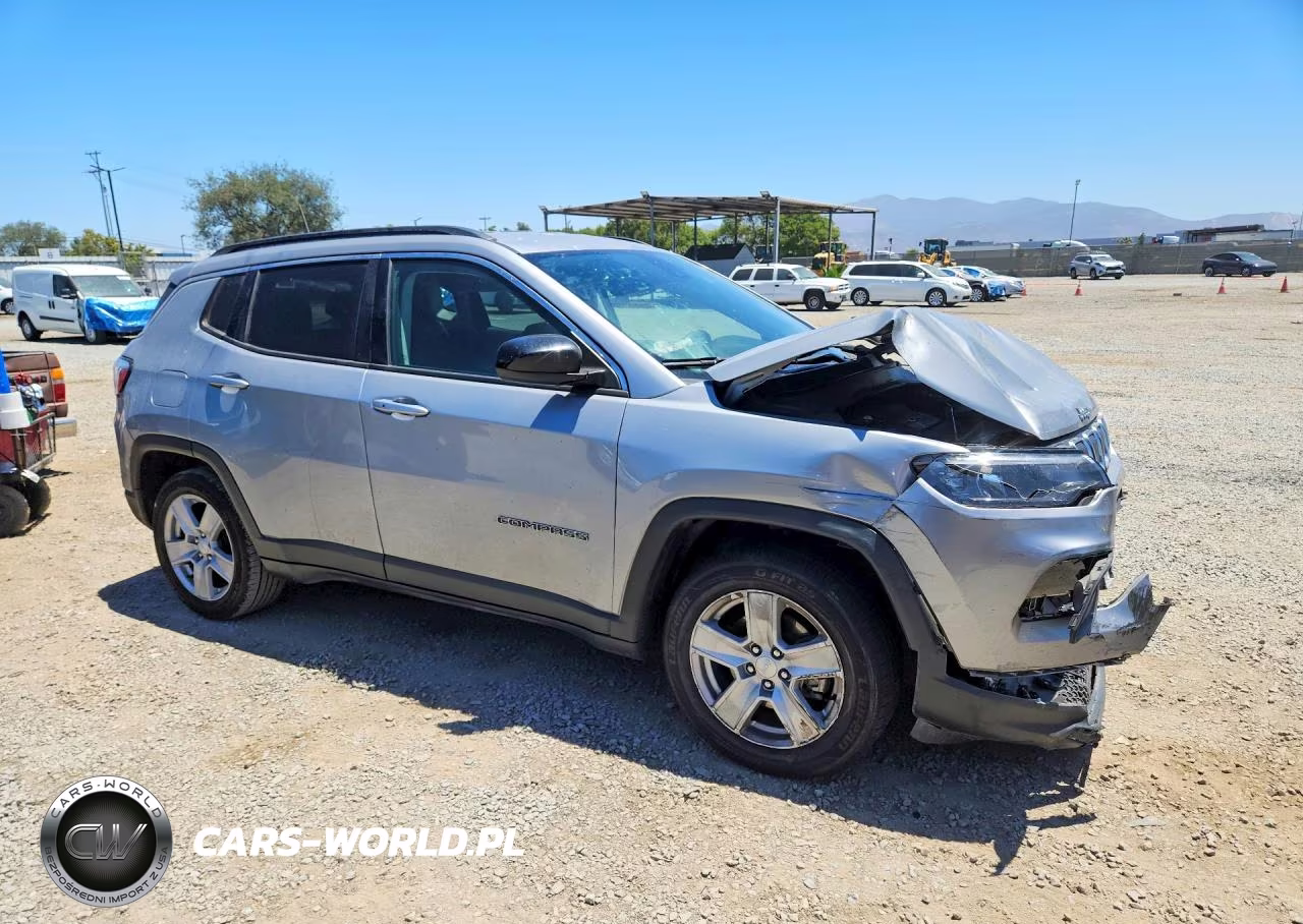 2022 Jeep Compass Latitude VIN:3C4NJCBB0NT218503 - 4