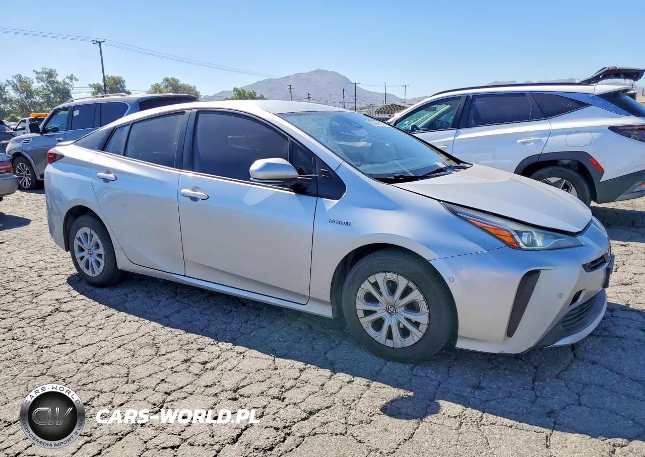 2019 Toyota Prius Le VIN:JTDKARFU7K3099843 - 4