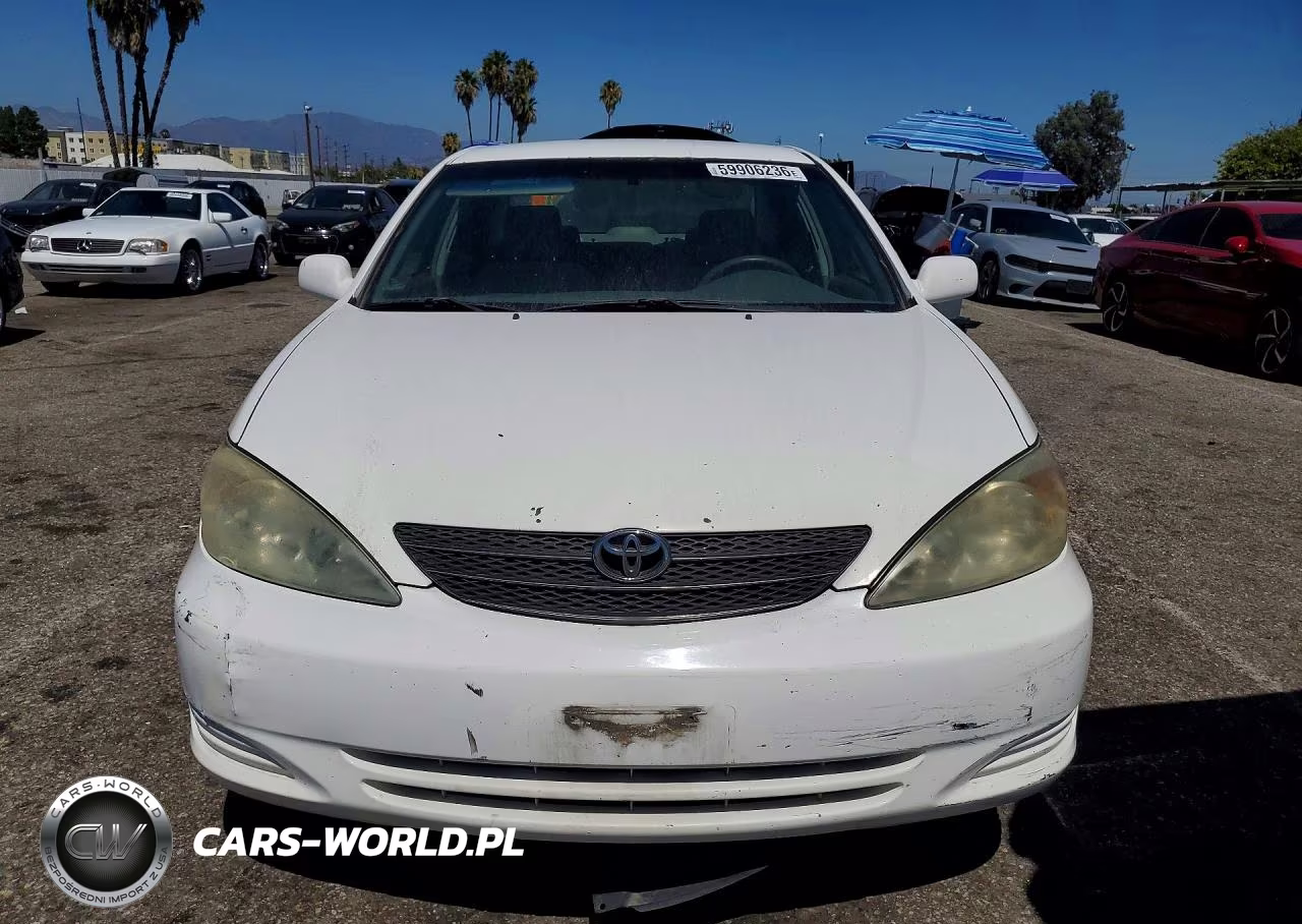 2003 Toyota Camry Le VIN:4T1BE32K63U225526 - 5