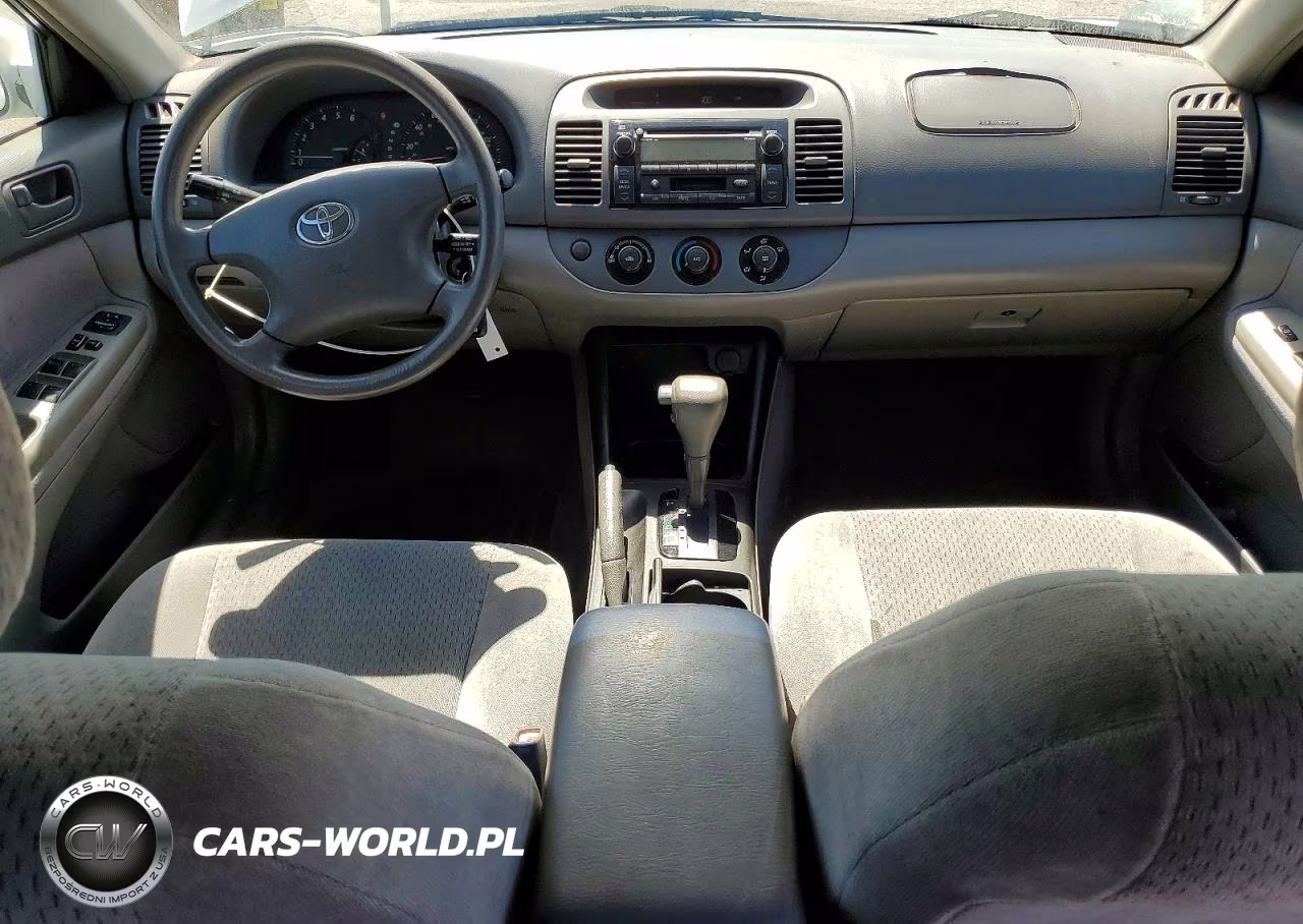 2003 Toyota Camry Le VIN:4T1BE32K63U225526 - 8