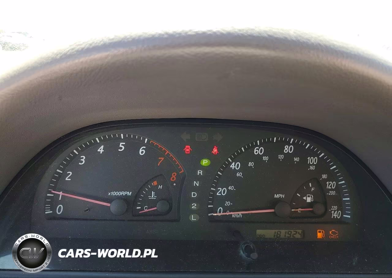 2003 Toyota Camry Le VIN:4T1BE32K63U225526 - 9