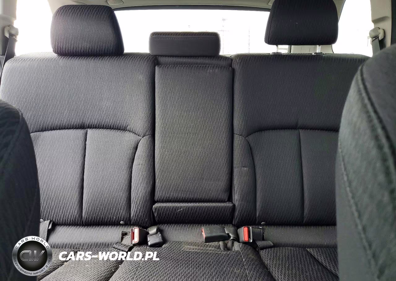 2011 Subaru Outback 2.5I Premium VIN:4S4BRBCC4B3424262 - 10