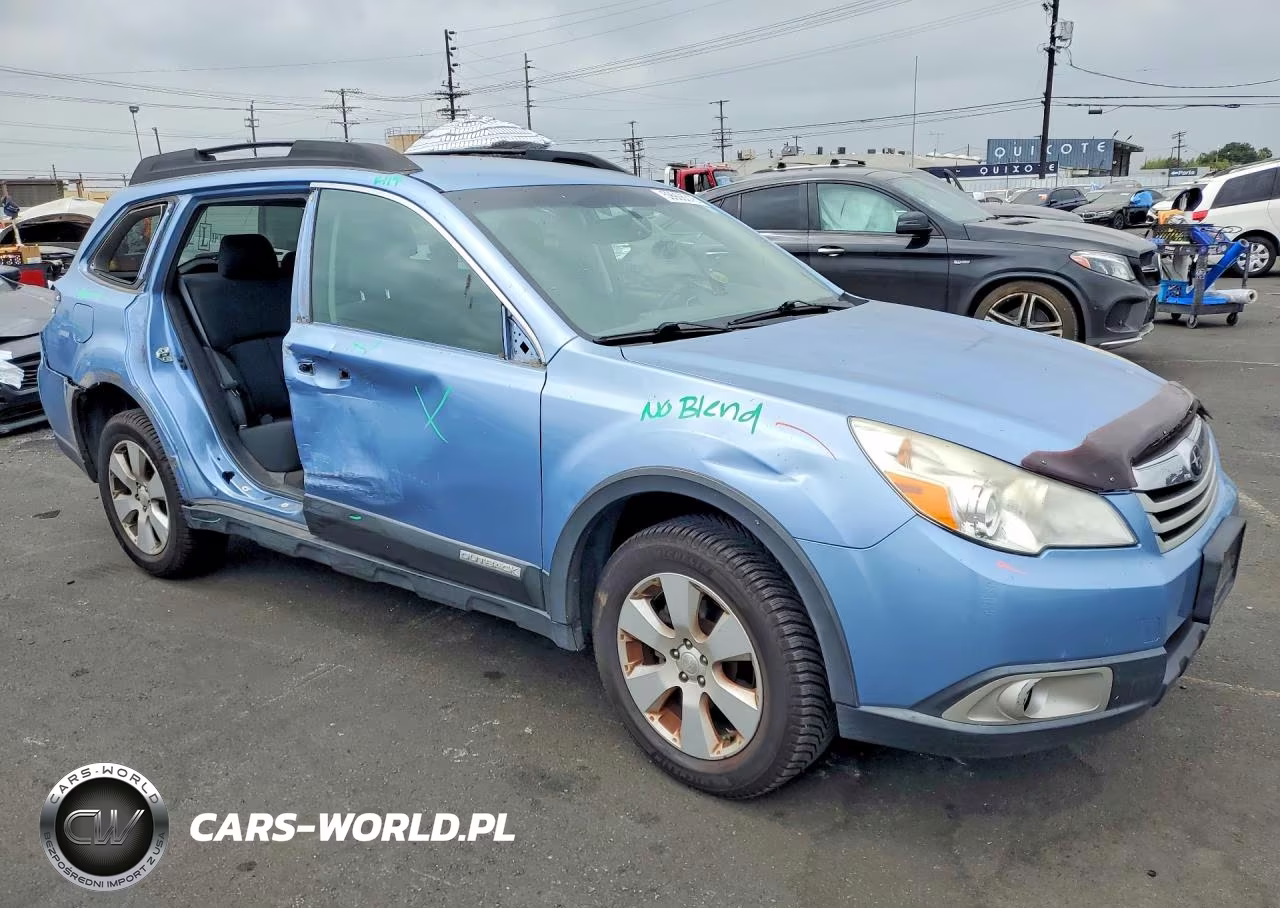 2011 Subaru Outback 2.5I Premium VIN:4S4BRBCC4B3424262 - 4