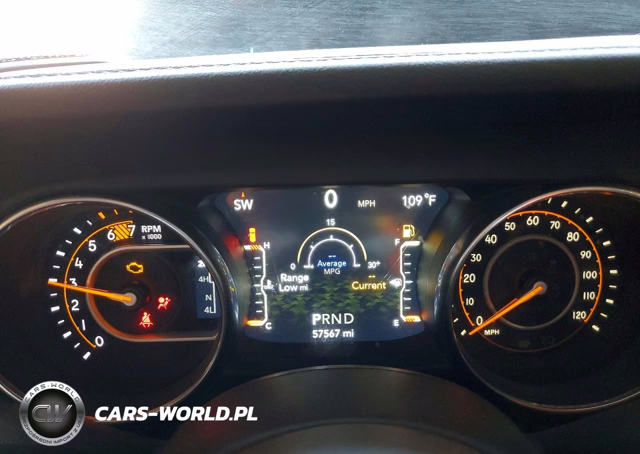 2021 Jeep Wrangler Unlimited Sahara VIN:1C4HJXEN6MW607875 - 9