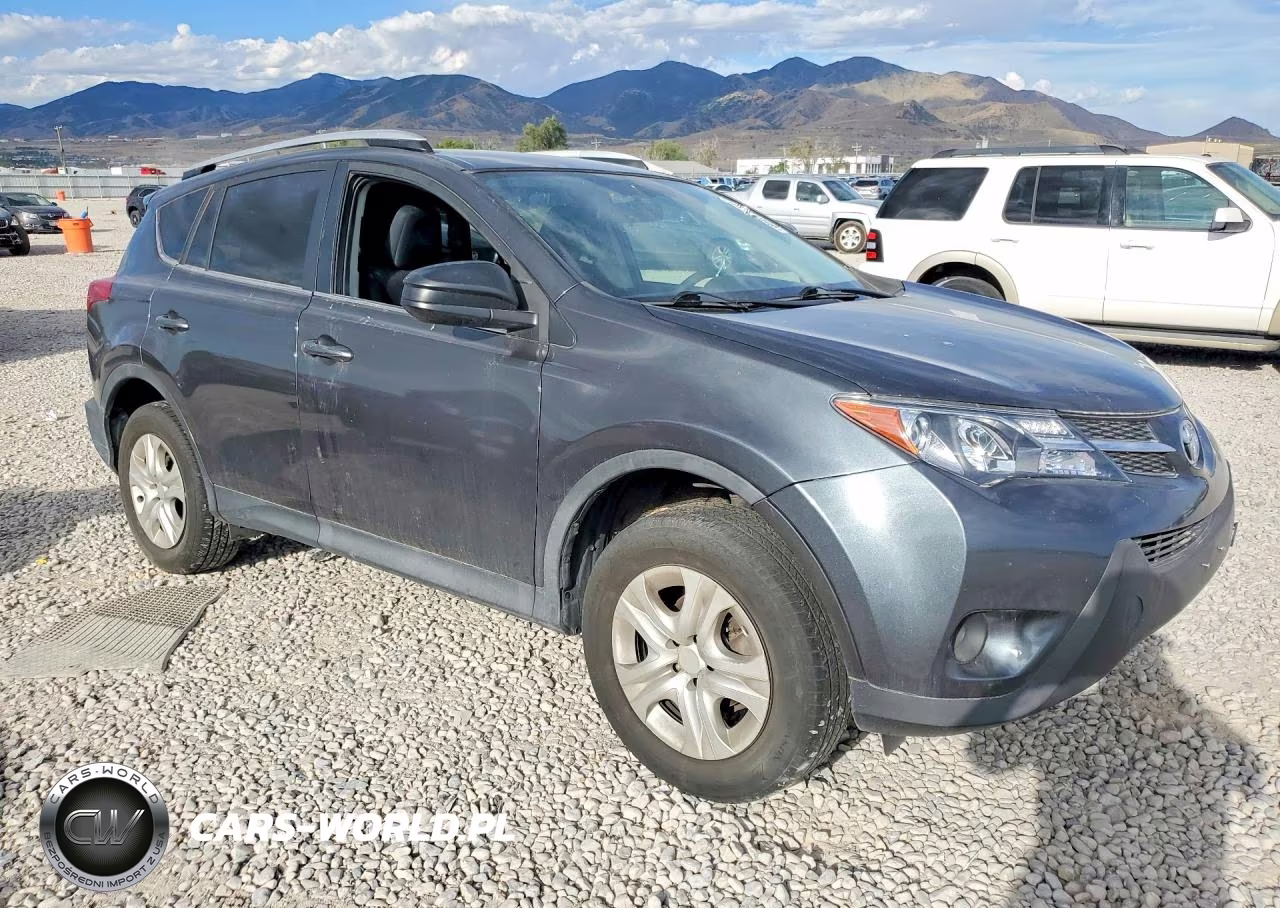 2015 Toyota Rav4 Le VIN:2T3BFREVXFW321337 - 4