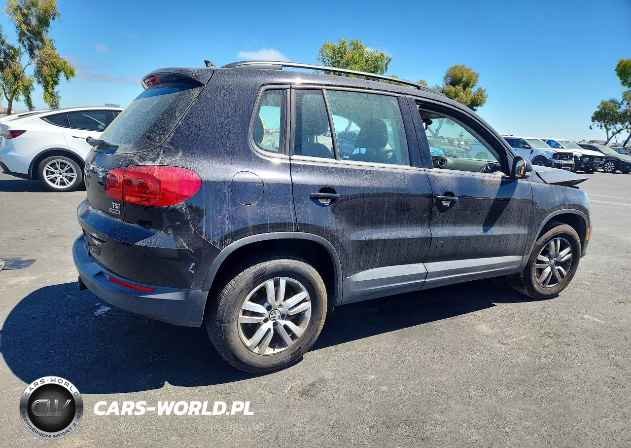 2017 Volkswagen Tiguan S VIN:WVGBV7AX2HK027954 - 3