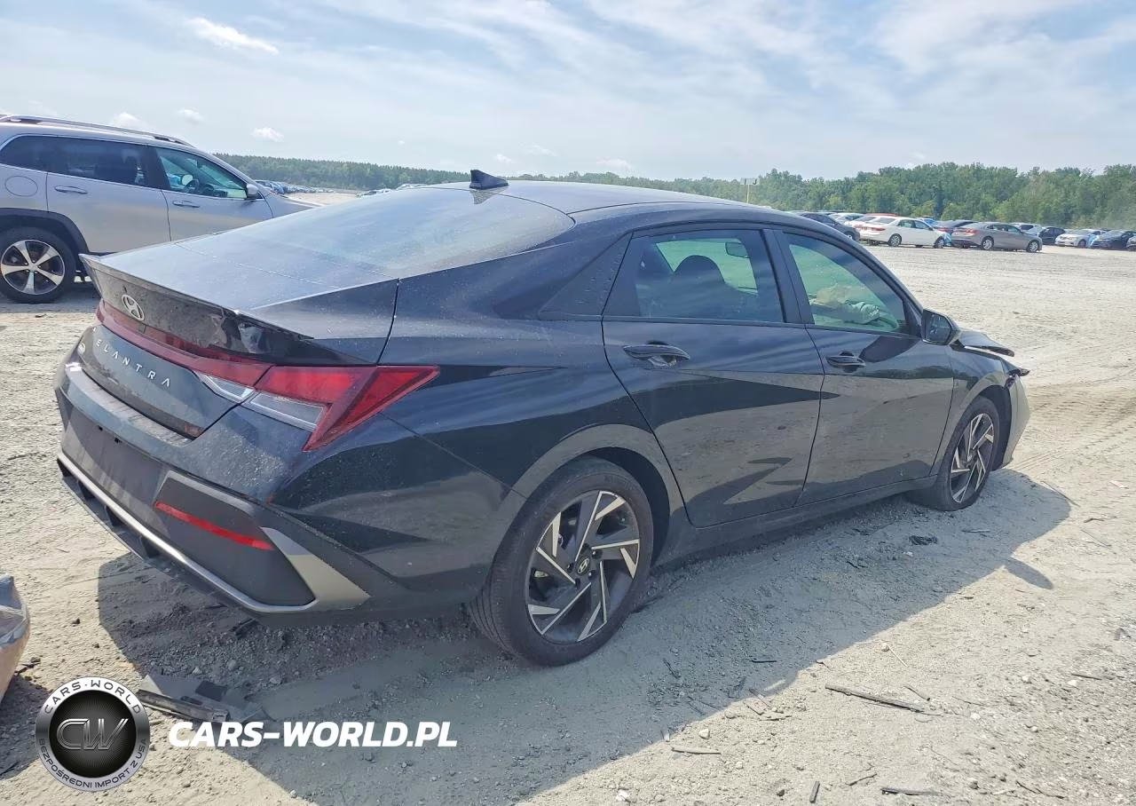 2025 Hyundai Elantra Sel Sport VIN:KMHLM4DG0SU031529 - 3