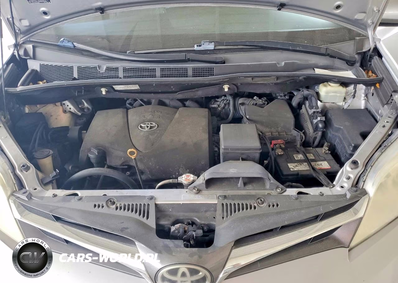 2018 Toyota Sienna Xle 8-Passenger VIN:5TDYZ3DC2JS905000 - 12
