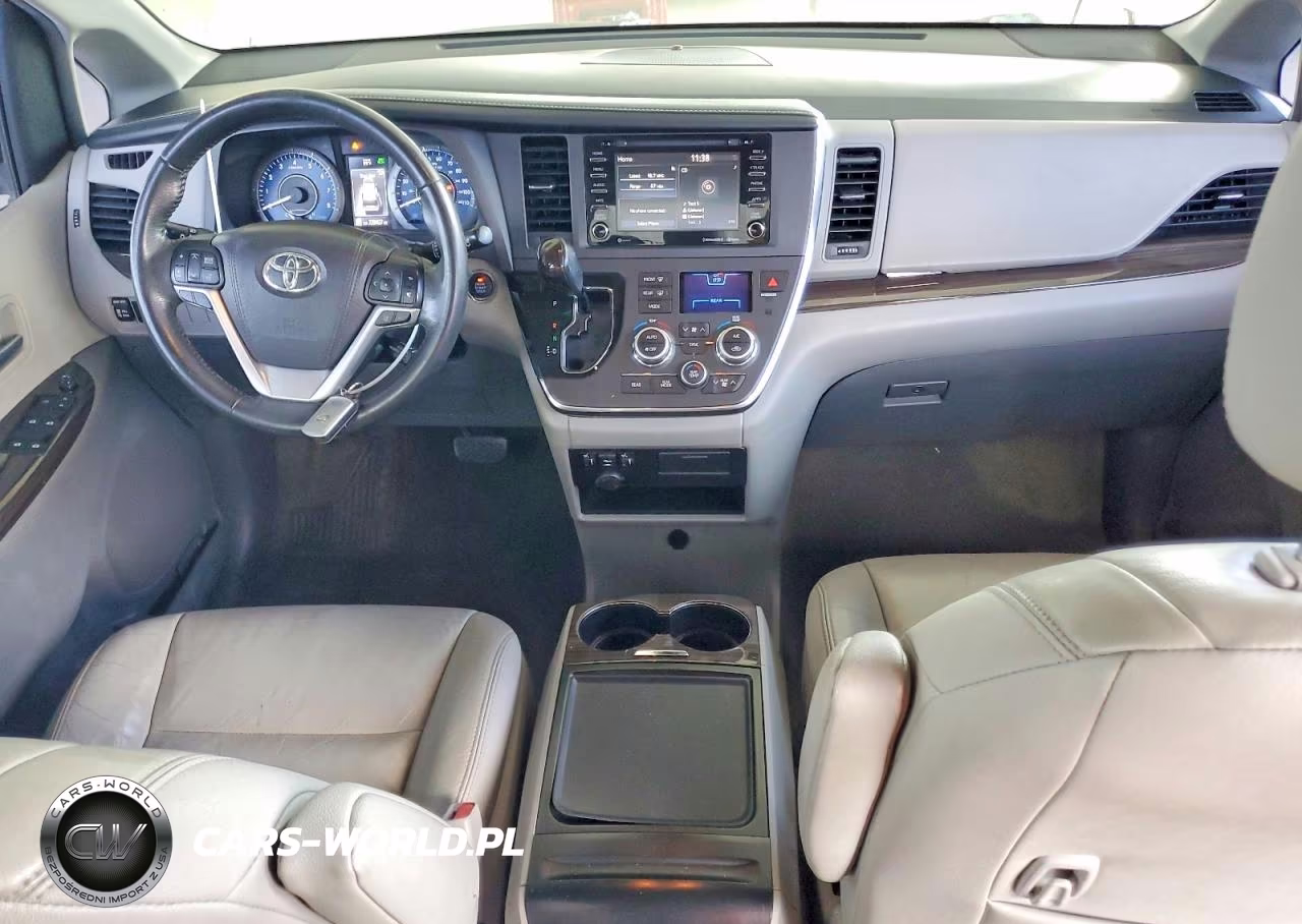 2018 Toyota Sienna Xle 8-Passenger VIN:5TDYZ3DC2JS905000 - 8