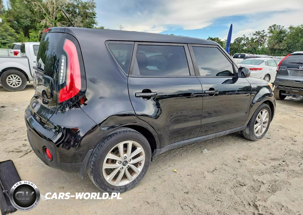 2017 Kia Soul + VIN:KNDJP3A56H7498509 - 3