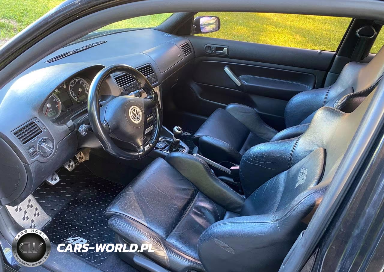 2004 Volkswagen R32 VIN:WVWKG61J34D133137 - 7