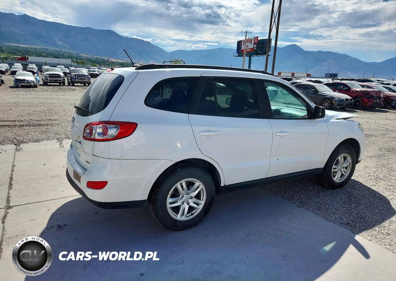 2012 Hyundai Santa Fe Gls VIN:5XYZGDAB6CG164670 - 3