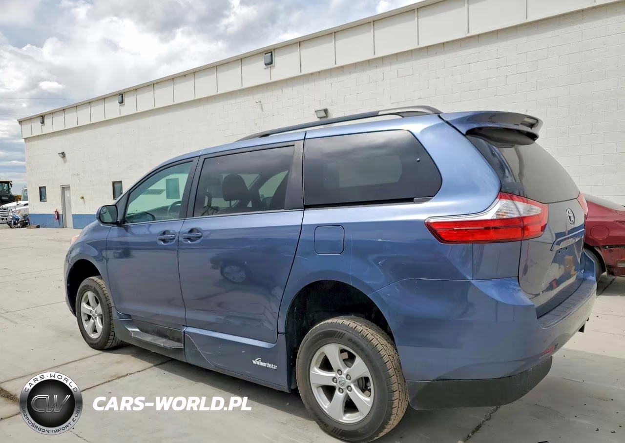 2015 Toyota Sienna Le VIN:5TDKK3DC6FS582653 - 2