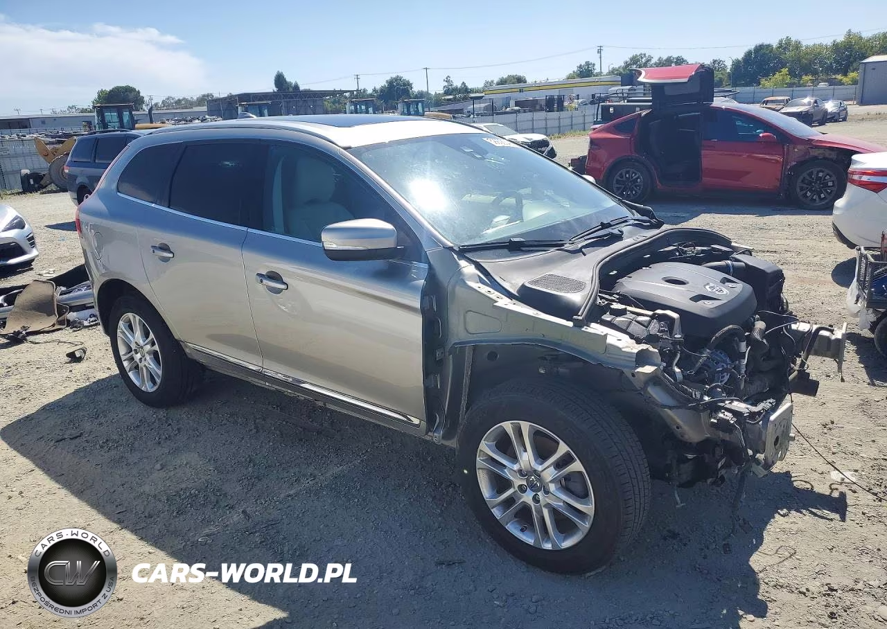 2015 Volvo Xc60 T5 Premier Plus VIN:YV426MDC1F2616691 - 4
