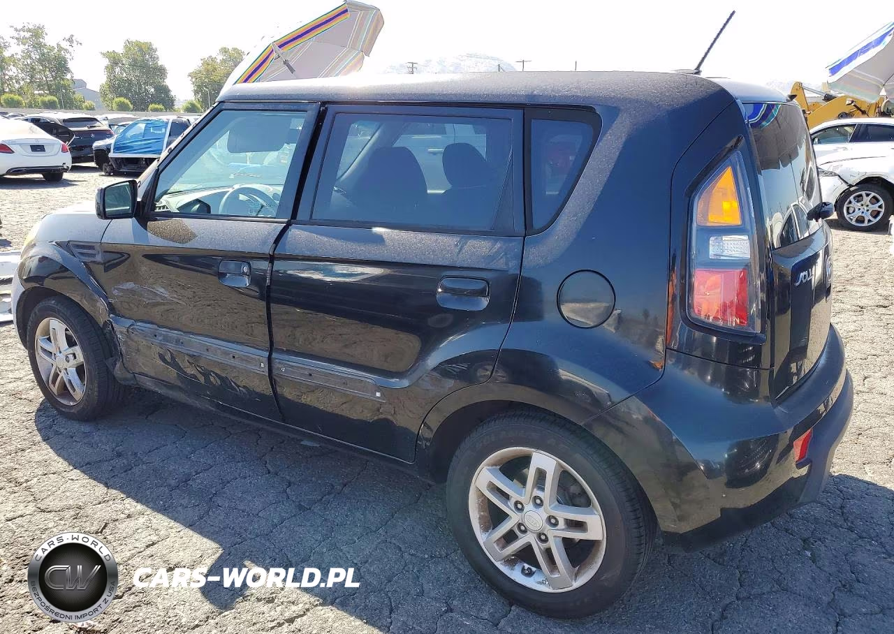 2010 Kia Soul + VIN:KNDJT2A24A7059696 - 2