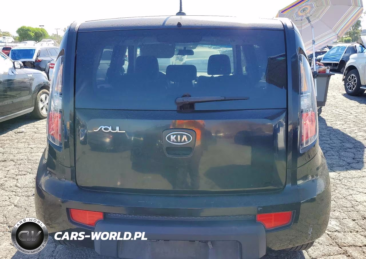 2010 Kia Soul + VIN:KNDJT2A24A7059696 - 6