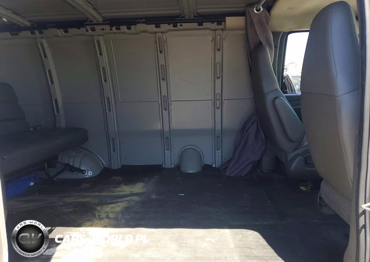 2008 GMC Savana G1500 VIN:1GTFG15X781124712 - 10