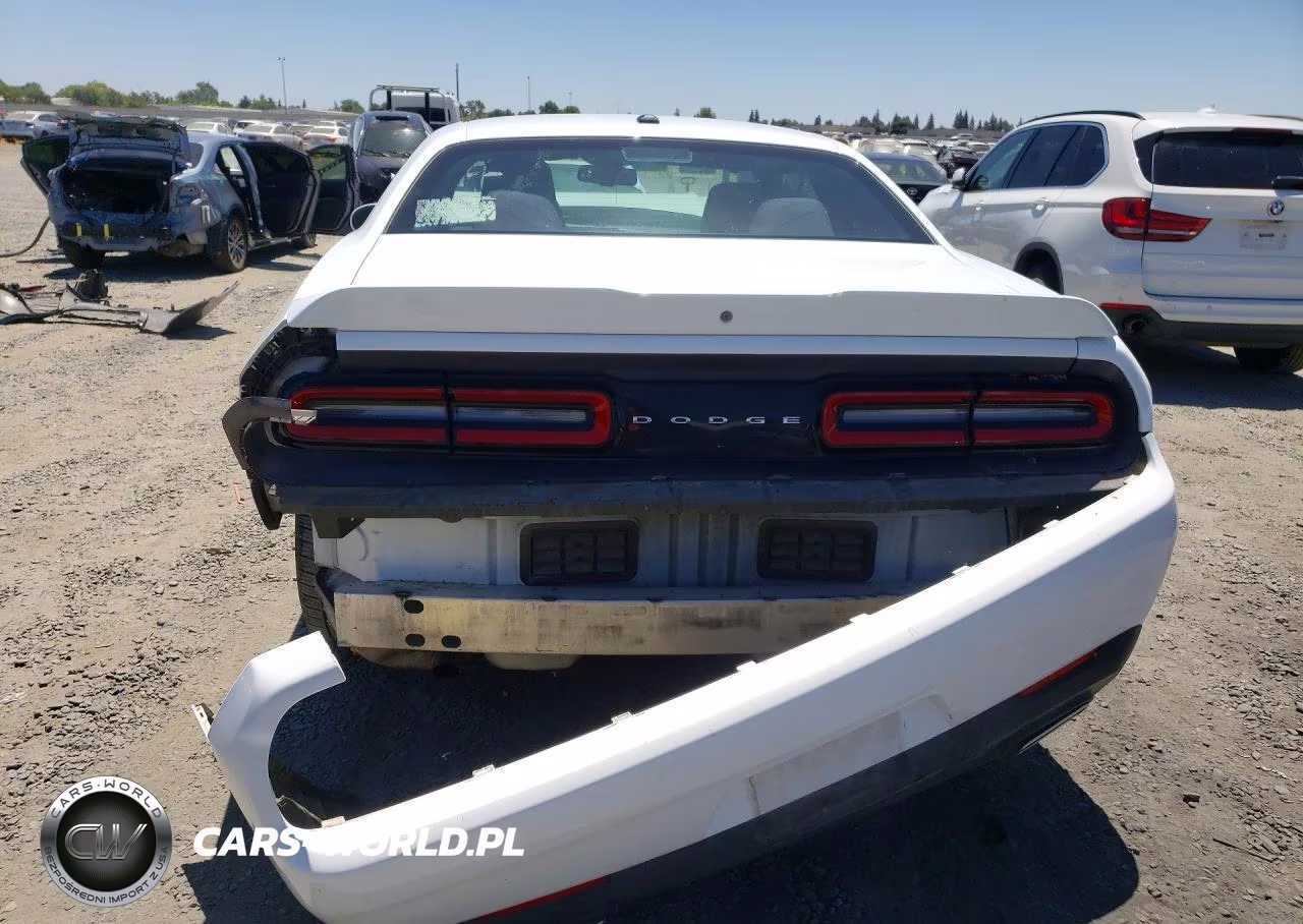 2019 Dodge Challenger Sxt VIN:2C3CDZAGXKH670014 - 6