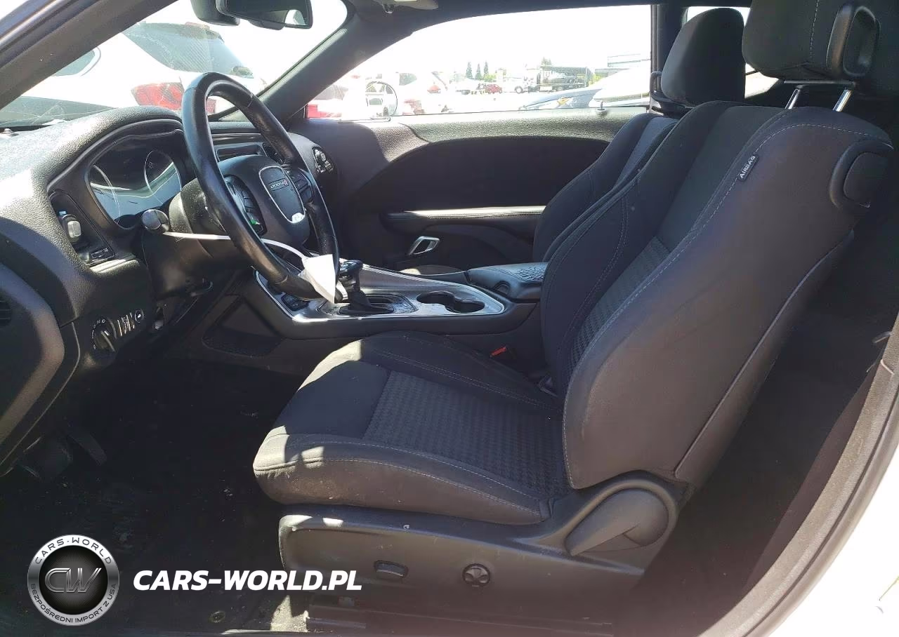 2019 Dodge Challenger Sxt VIN:2C3CDZAGXKH670014 - 7