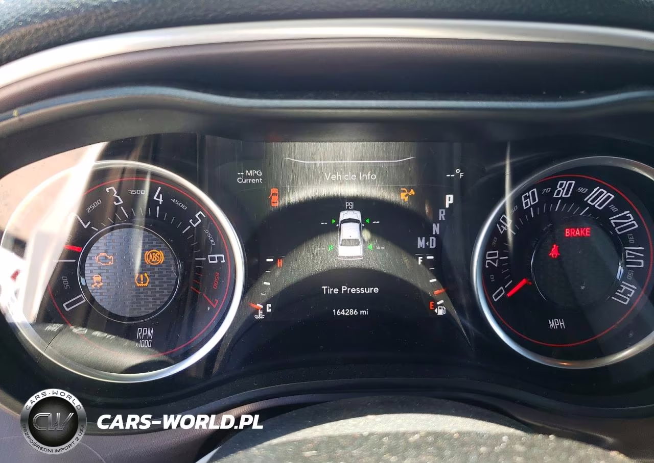 2019 Dodge Challenger Sxt VIN:2C3CDZAGXKH670014 - 9