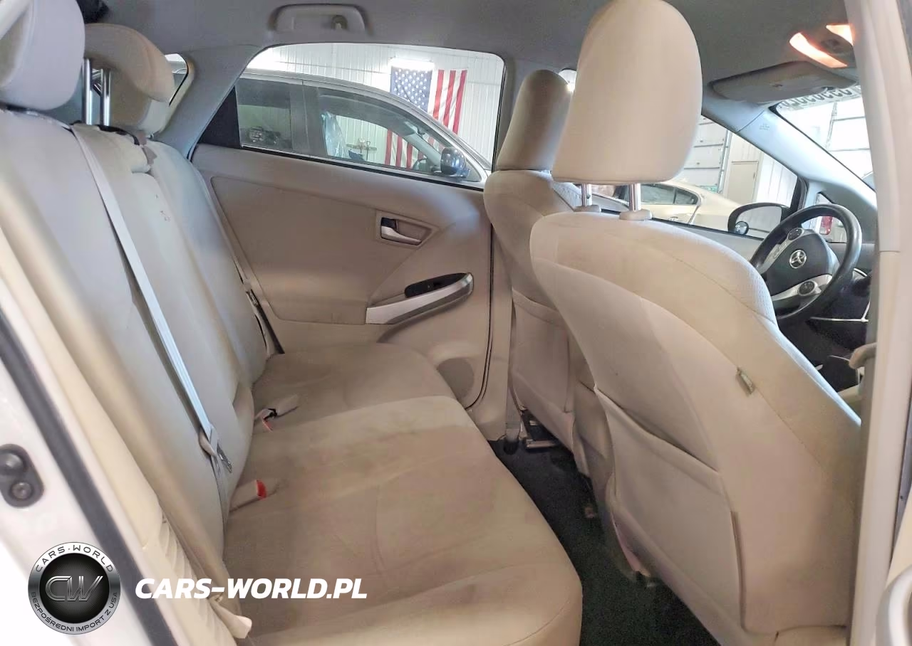2012 Toyota Prius Two VIN:JTDKN3DU1C5444908 - 10
