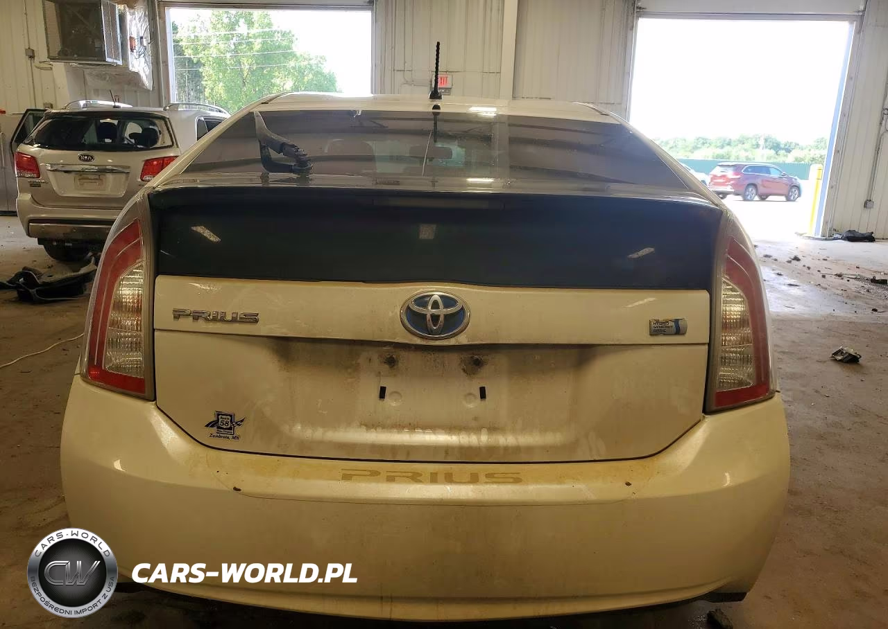 2012 Toyota Prius Two VIN:JTDKN3DU1C5444908 - 6