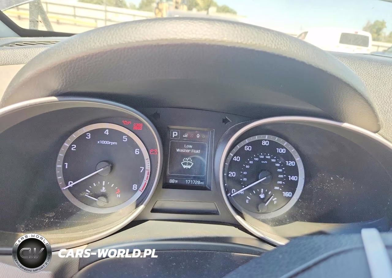 2017 Hyundai Santa Fe Sport 2.4L VIN:5NMZT3LB8HH010770 - 9