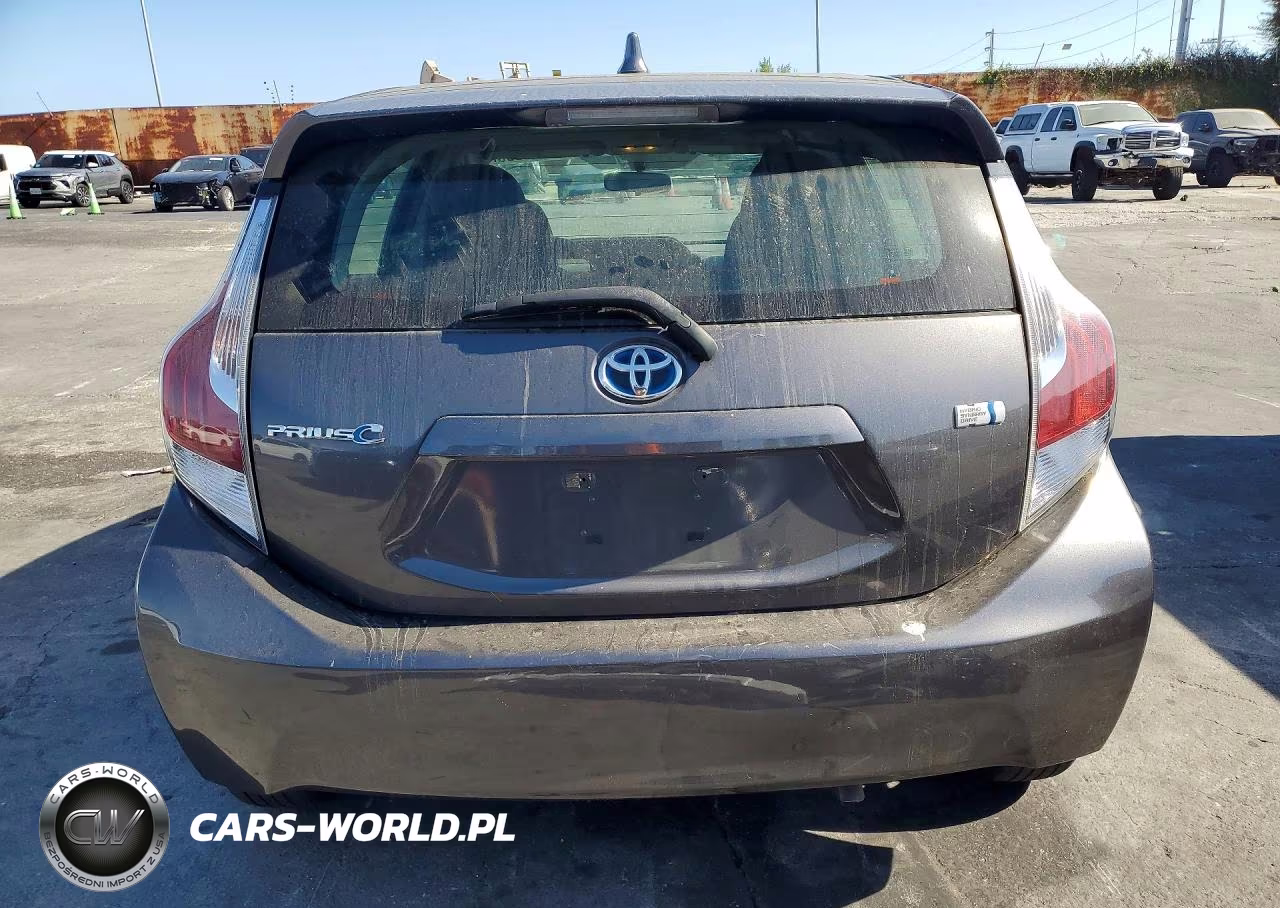 2016 Toyota Prius C Two VIN:JTDKDTB39G1123886 - 6