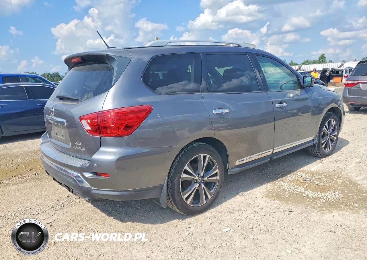 2017 Nissan Pathfinder Platinum VIN:5N1DR2MM1HC639400 - 3