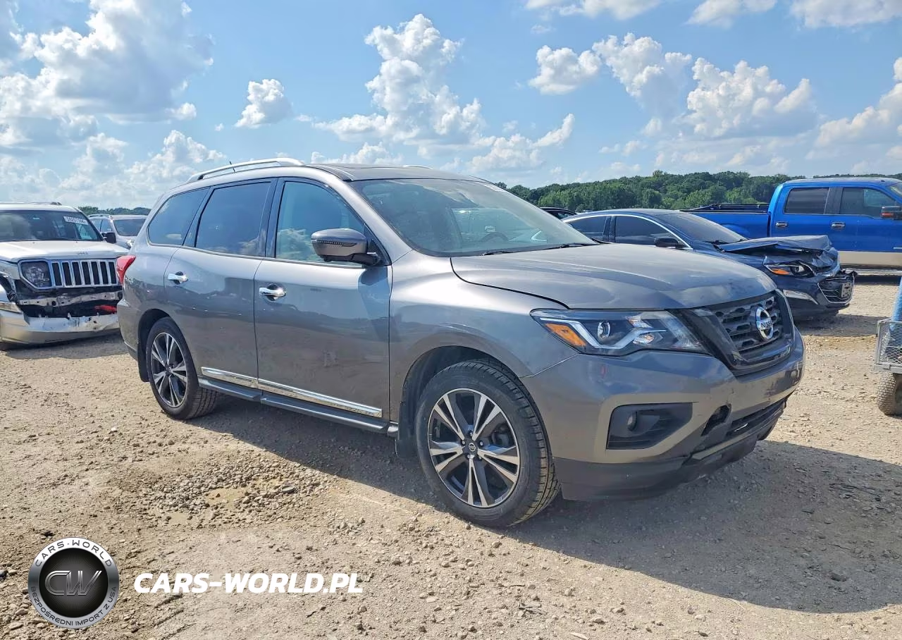 2017 Nissan Pathfinder Platinum VIN:5N1DR2MM1HC639400 - 4
