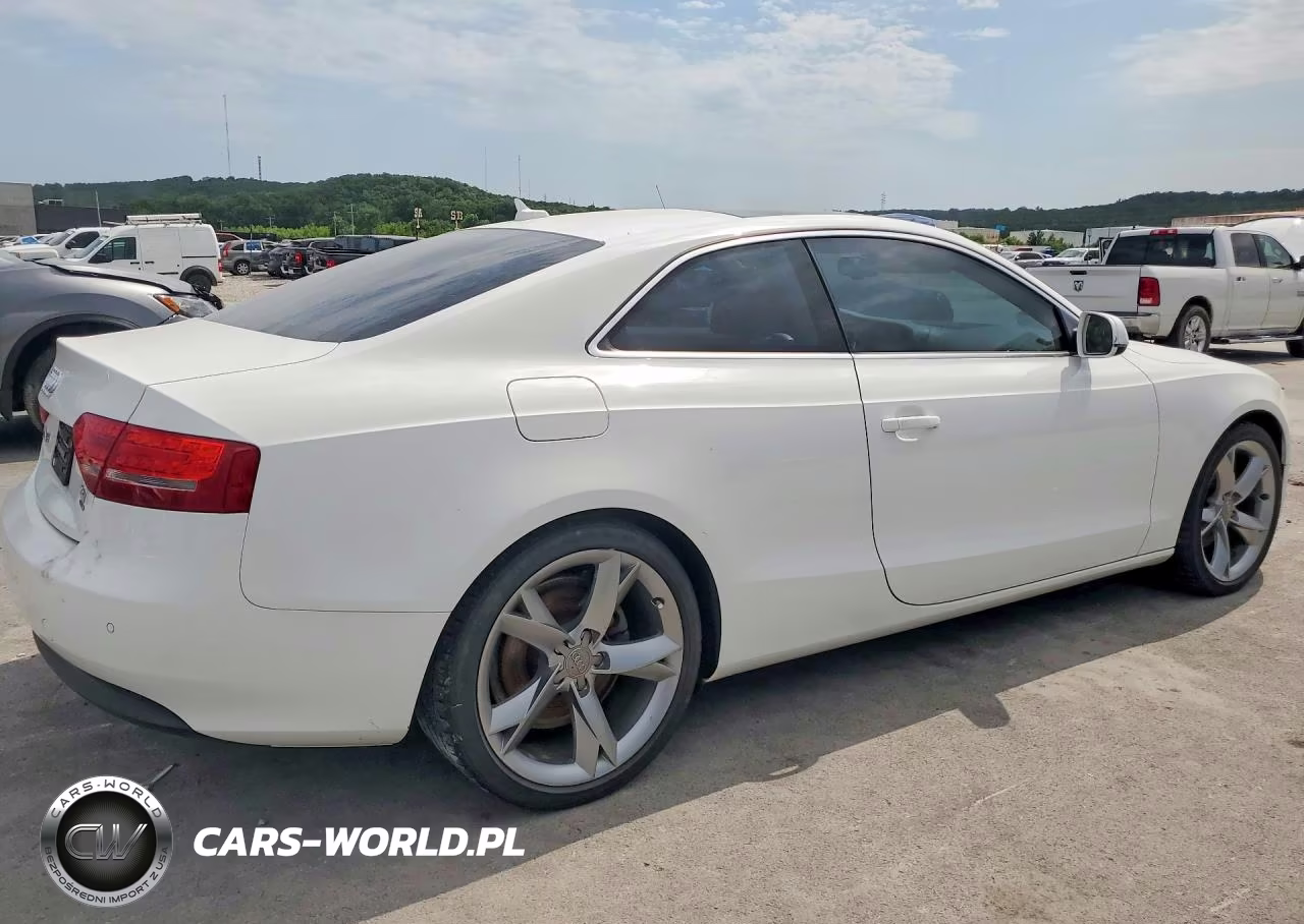 2011 Audi A5 Prestige VIN:WAUVFAFR0BA074156 - 3