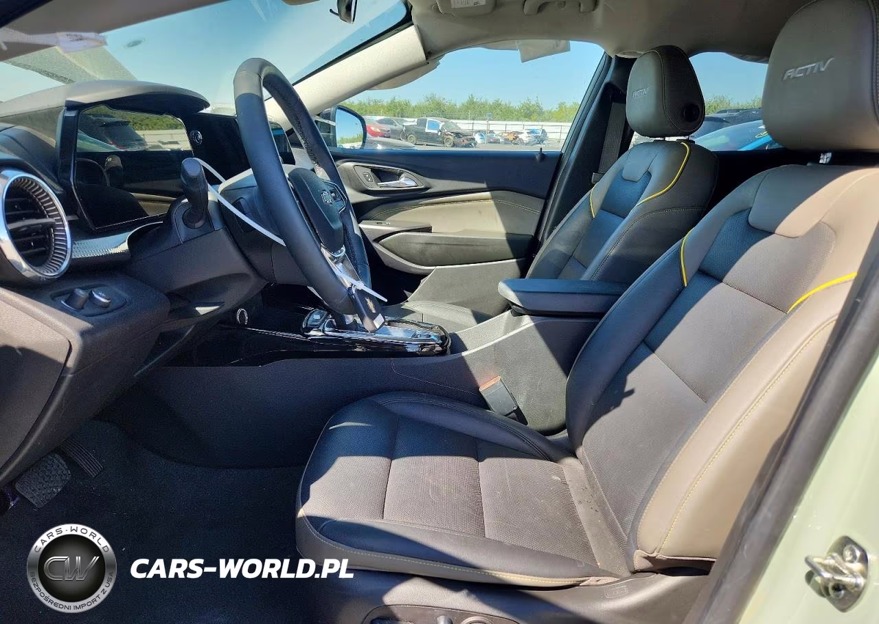 2025 Chevrolet Trax Activ VIN:KL77LKEP9SC342312 - 7
