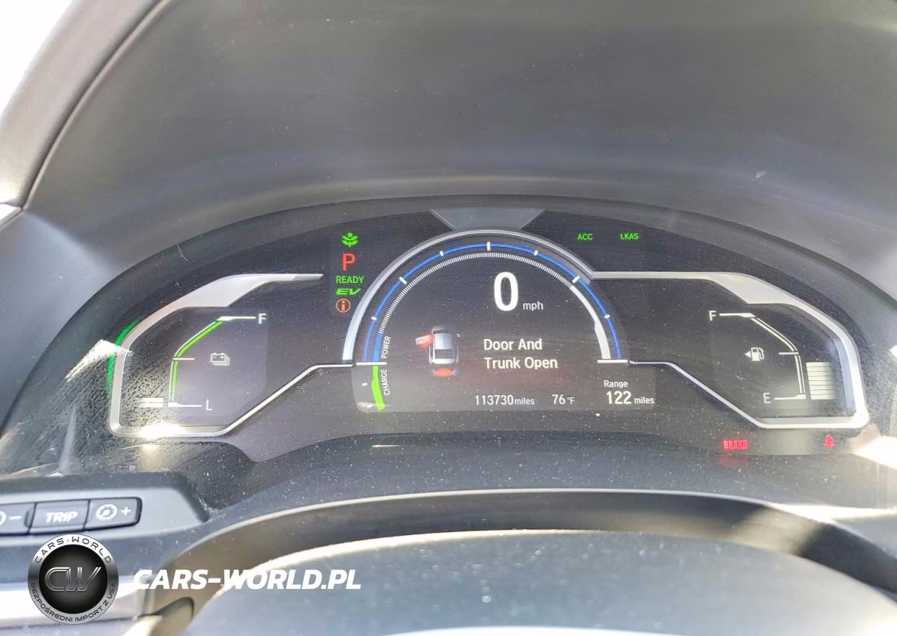 2018 Honda Clarity VIN:JHMZC5F13JC018843 - 9