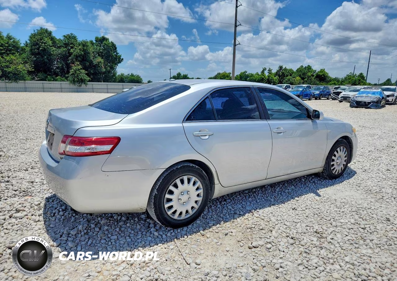 2011 Toyota Camry Le VIN:4T1BF3EK9BU774256 - 3