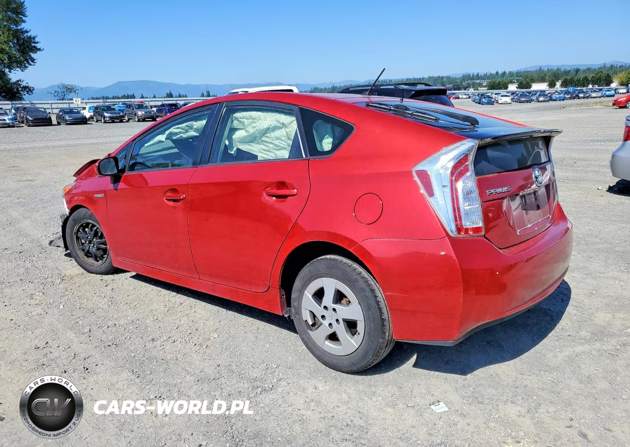 2015 Toyota Prius Two VIN:JTDKN3DU4F0472932 - 2