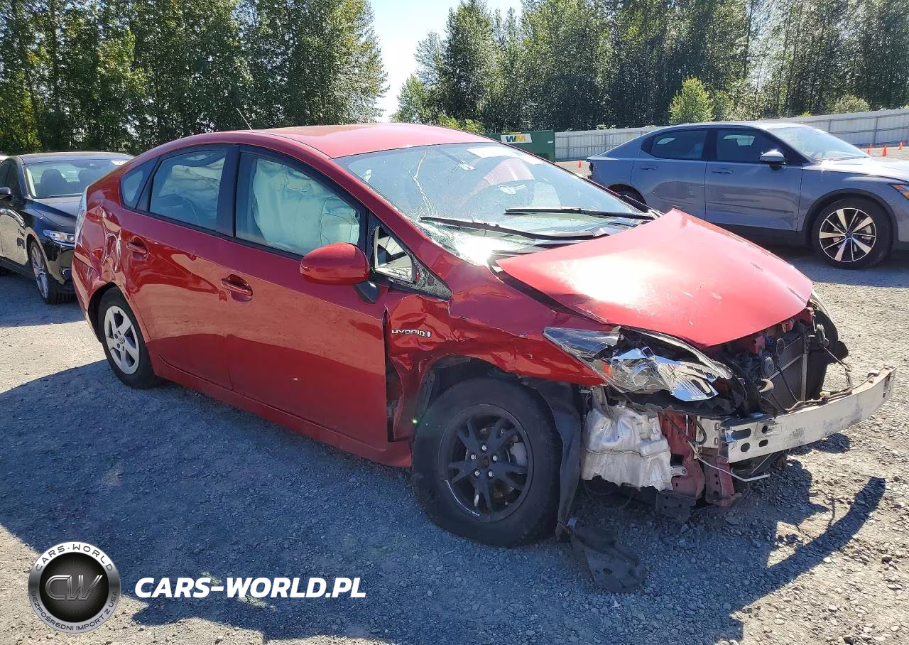2015 Toyota Prius Two VIN:JTDKN3DU4F0472932 - 4