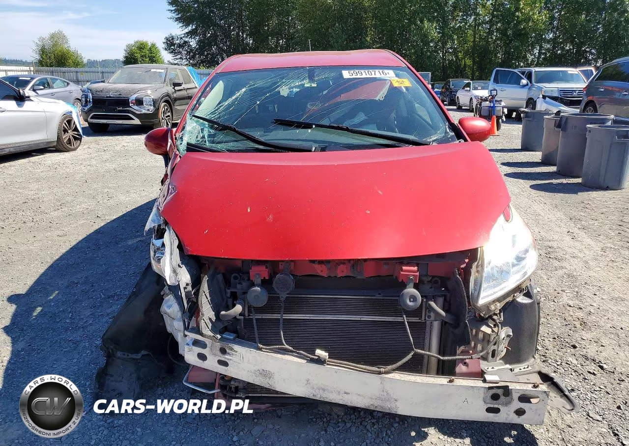 2015 Toyota Prius Two VIN:JTDKN3DU4F0472932 - 5