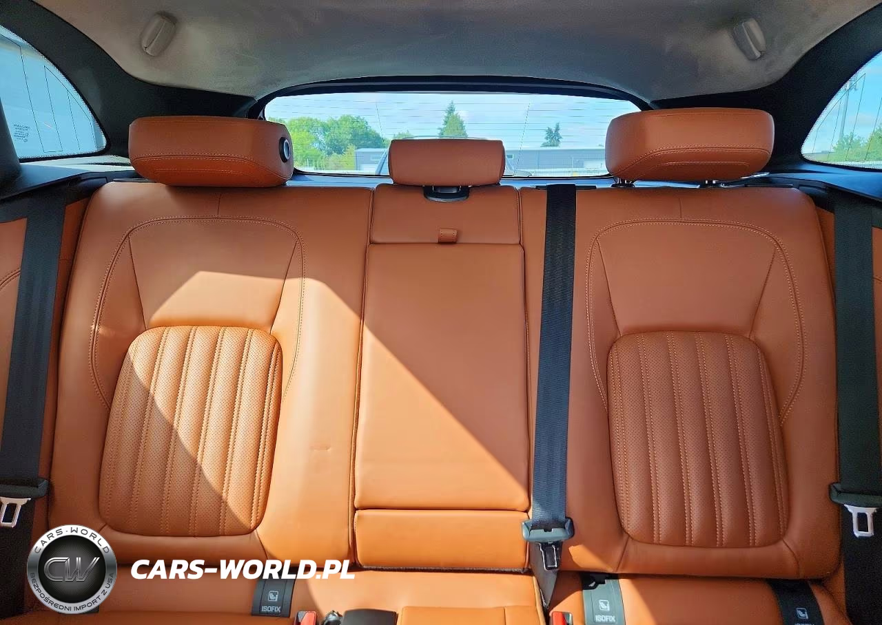 2019 Jaguar F-Pace Portfolio VIN:SADCN2GX0KA366930 - 10