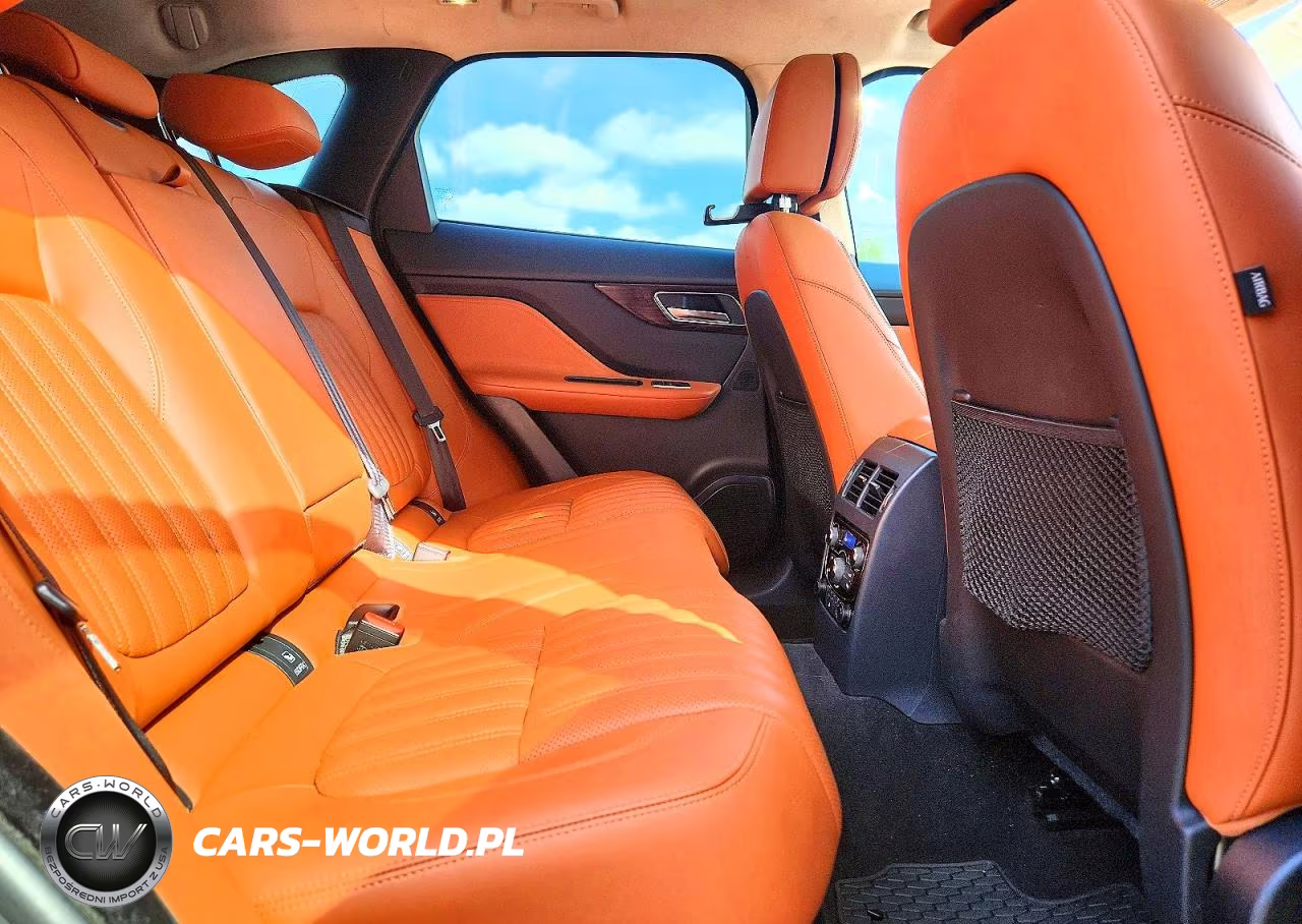 2019 Jaguar F-Pace Portfolio VIN:SADCN2GX0KA366930 - 11