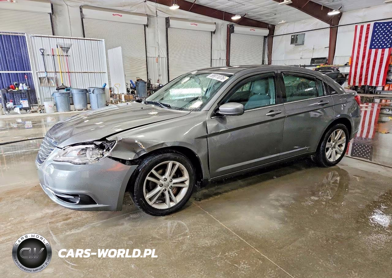 2013 Chrysler 200 Lx VIN:1C3CCBAB4DN669210 - 1