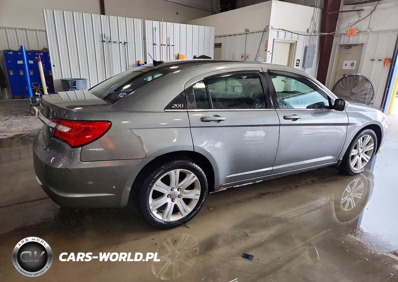 2013 Chrysler 200 Lx VIN:1C3CCBAB4DN669210 - 3